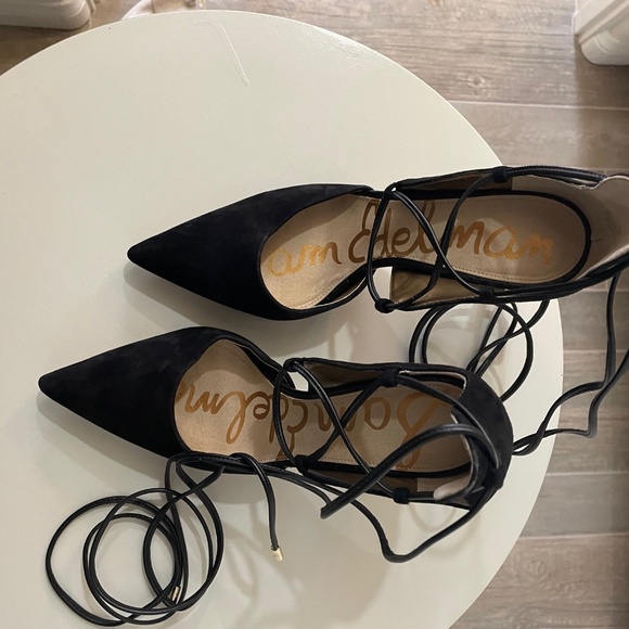 ☀️SALE☀️ SAM EDELMAN Helane Lace Up Suede Pumps. - Picture 2 of 8